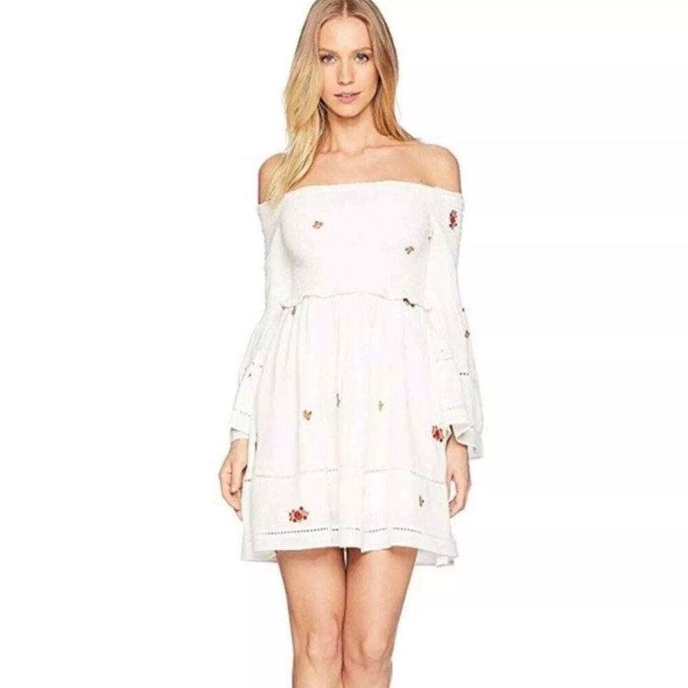 Free People Counting Daisies Boho Embroidered Smocked Dress Cottagecore Size Med